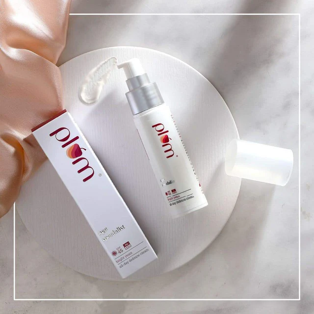 Bright Years All Day Defence Cream SPF 45 PA+++ Sunscreen - Image 2