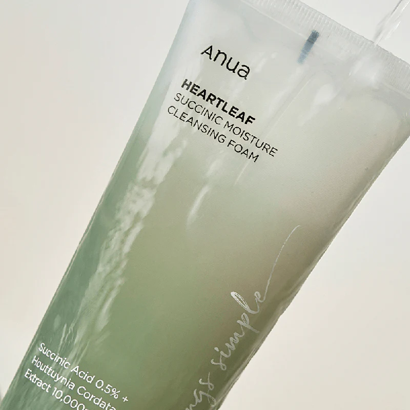 Anua Heartleaf Succinic Moisture Cleansing Foam 150ml - Image 2