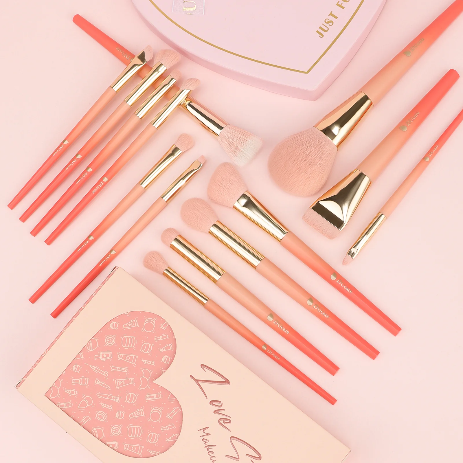 DUCARE Love Struck 14Pcs Face & Eye Brush Set - Image 9