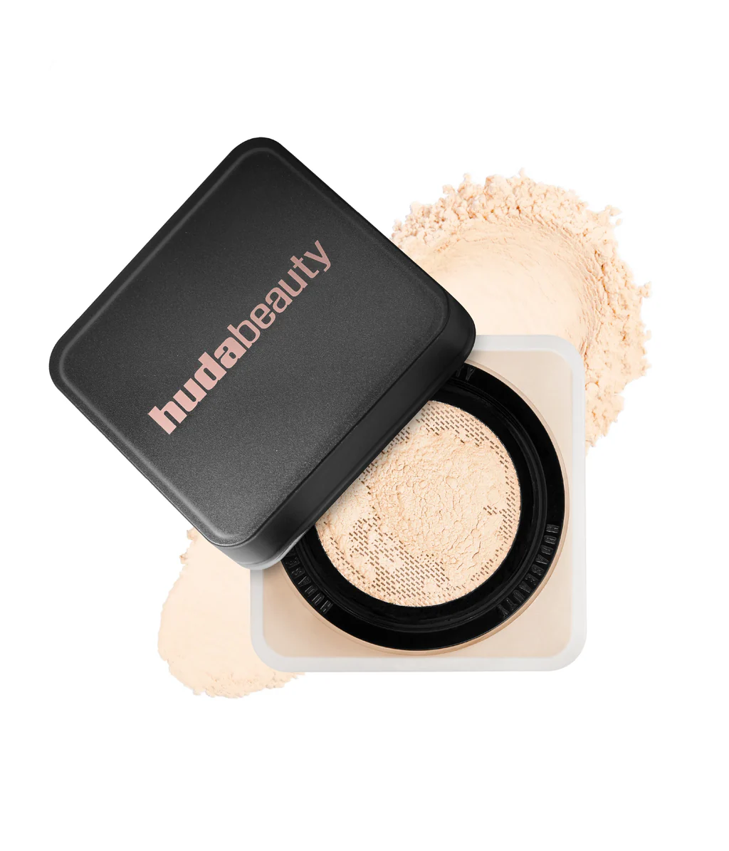 HUDA BEAUTY EASY BAKE LOOSE BAKING & SETTING POWDER (POUND CAKE) 20G