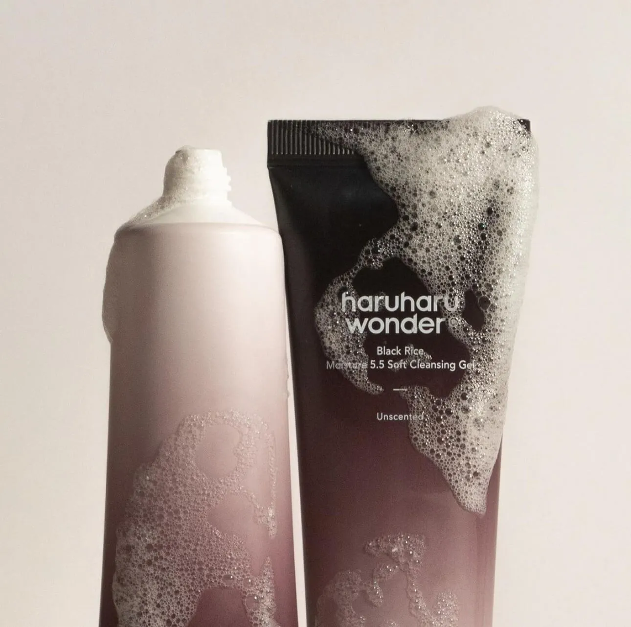 Haru Haru Black Rice Moisture 5.5 Soft Cleansing Gel 100ml - Image 2